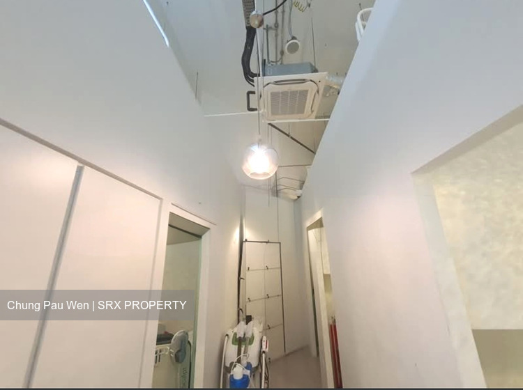 Kap (D21), Retail #570033521